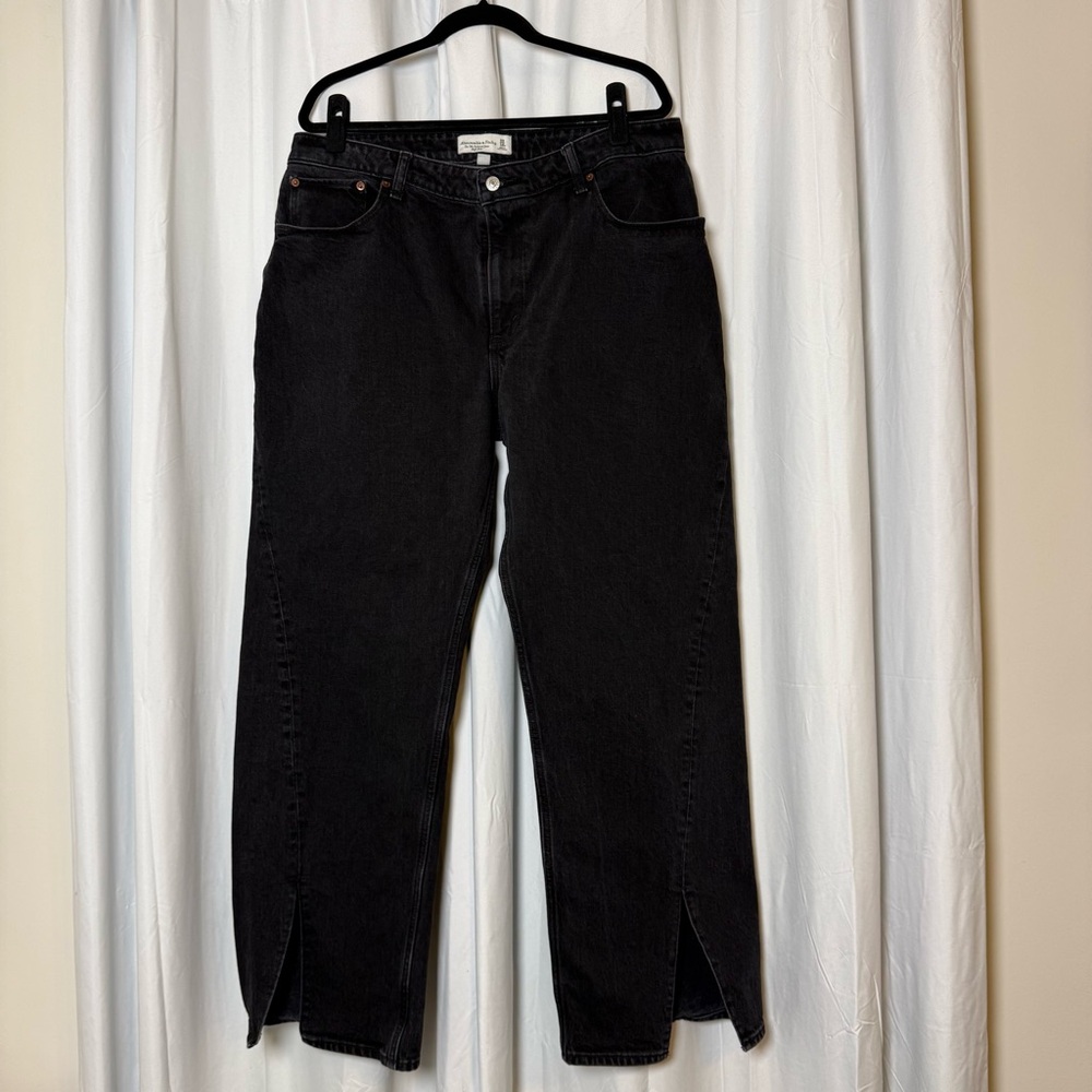 Abercrombie & Fitch High-Rise Black Jeans